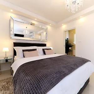 Kiko Luxury Guest house